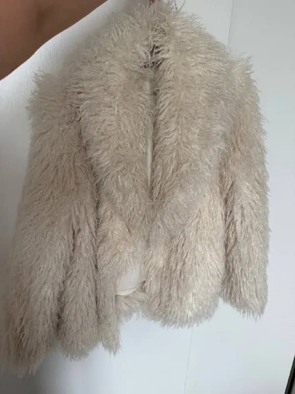 Продам женскую шубу (теплая) — Тбилиси — 150 ₾