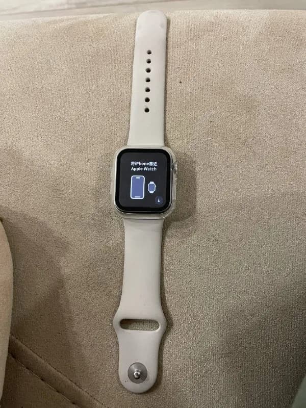 Apple Watch SE (Gen 2) 40 mm Silver — Батуми — 250 ₾