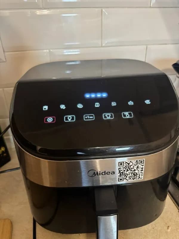 Midea, 6л, несколько раз пользовался, еще на гарантии, состояние нового. -100лар, торг. — Батуми — 100 ₾