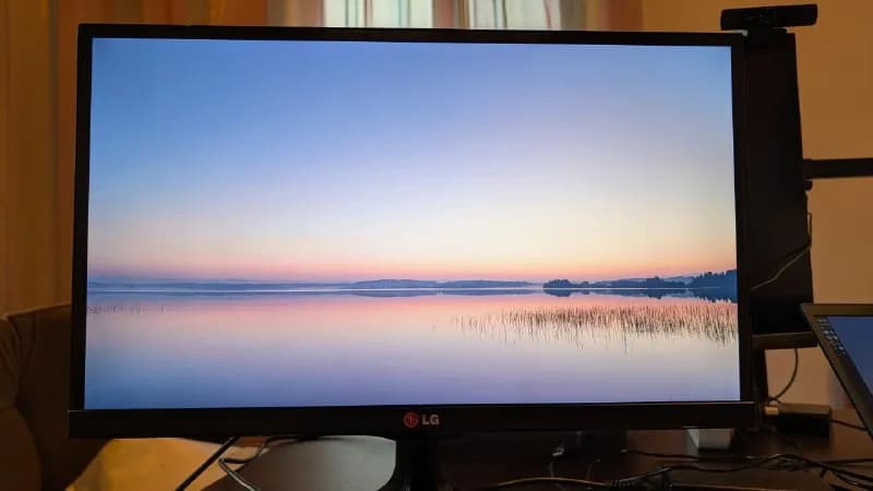 LG 24 Full HD 1980×1080 — Батуми — 260 ₾