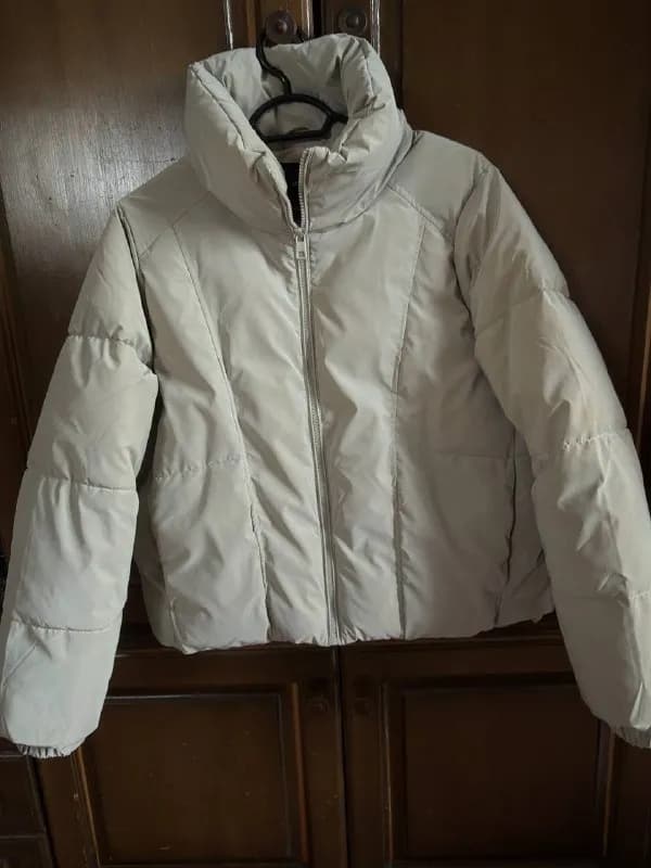 1. Короткая куртка (беж) LC Waikiki — Батуми — 5 030 ₾