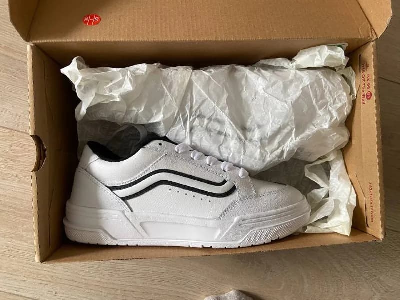 Vans hylane новые — Тбилиси — 80 ₾