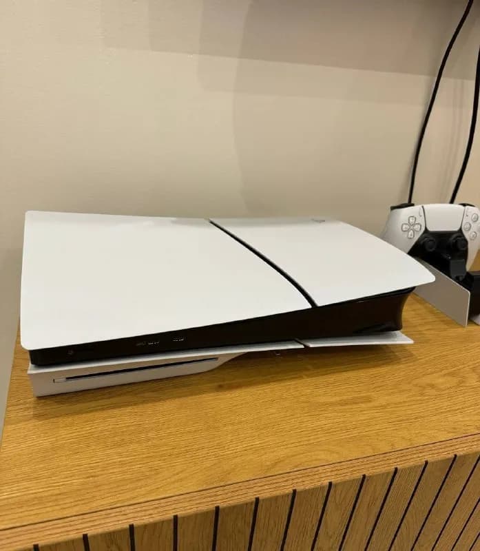 Sony PlayStation 5 Slim 1tb с диском — Тбилиси — 1 499 ₾