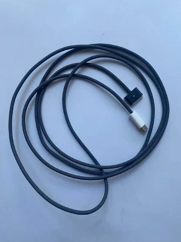 Macbook MagSafe 3 — Type-C — Тбилиси — 100 ₾