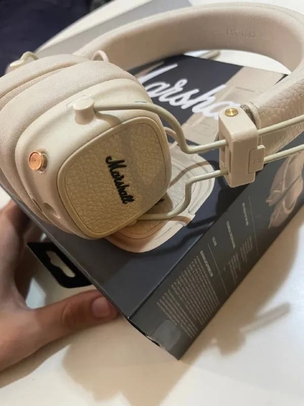 Marshall Major V (белые) — Тбилиси — 150 ₾