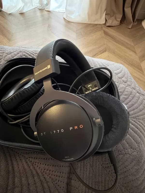 Beyerdynamic DT 1770 Pro, 250 Ohm. Состояние новое, полностью рабочие. — Тбилиси — 800 ₾