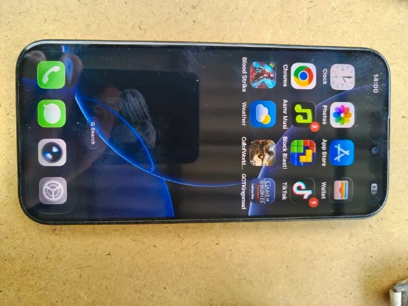 iPhone 16 Pro — Тбилиси — 1 700 ₾