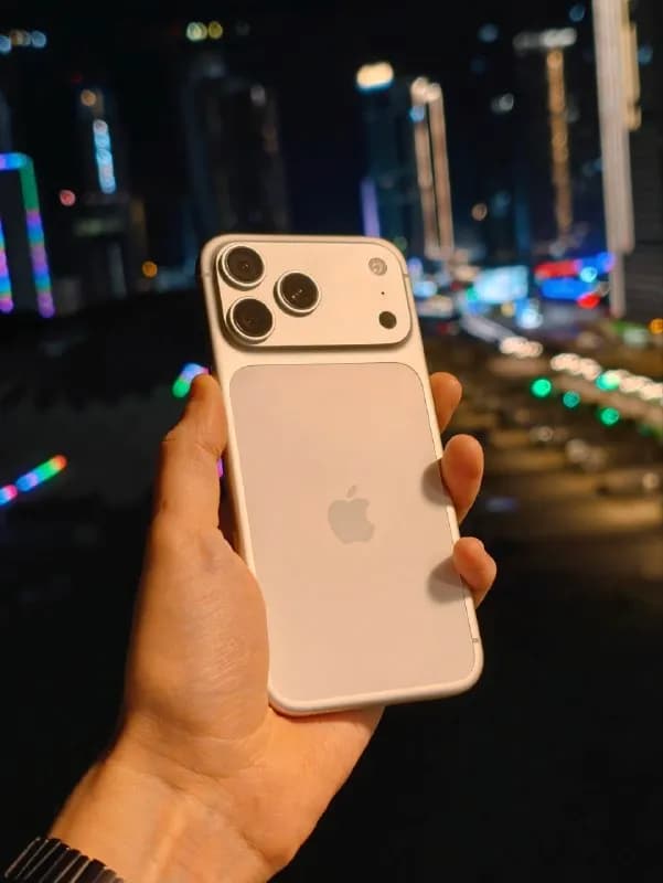 iPhone 17 Pro Max 256 ГБ Silver — состояние абсолютно нового. Батуми. — Батуми — 3 400 ₾