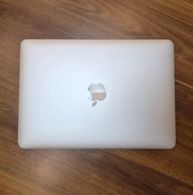 MacBook Pro 13» Retina, Early 2015 — 8 / 256 GB — Батуми — 750 ₾
