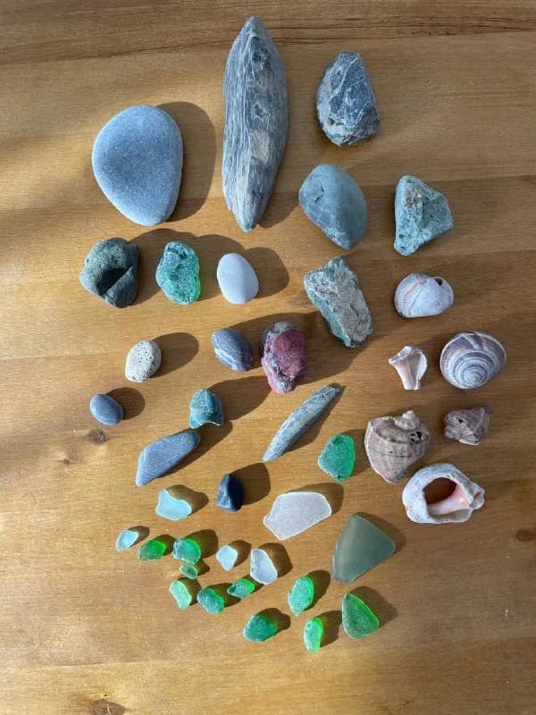 Камни, ракушки и морские стекла — Тбилиси — 2 ₾