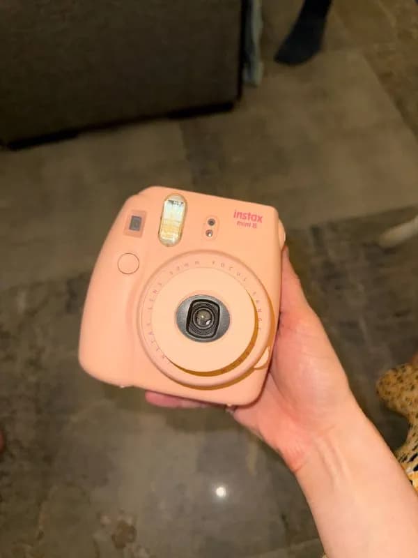 Fujifilm Instax Mini 8 — 60 ₾ — Тбилиси — 60 ₾