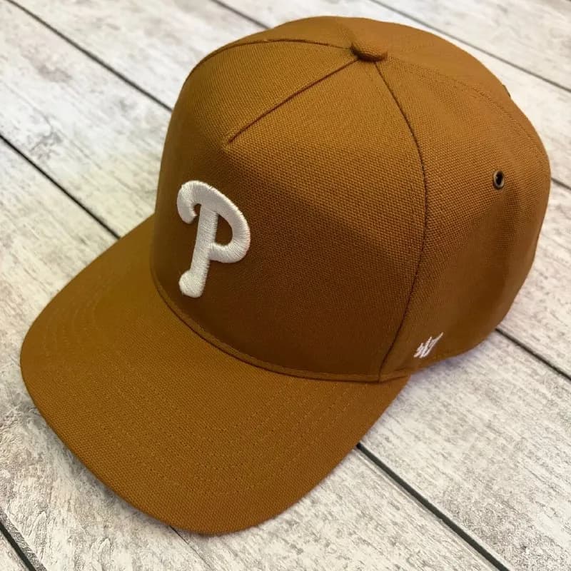 Carhartt x '47 Hitch x Philadelphia Phillies в коричневом цвете, мне не подошла по стилю — 110 лари — Тбилиси — 110 ₾