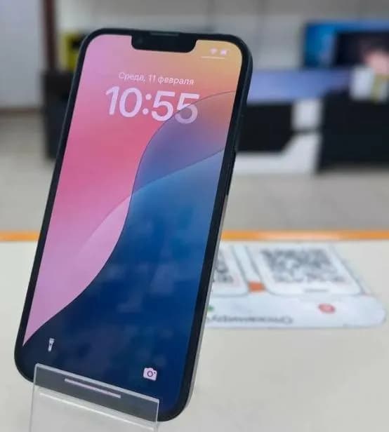 iphone 13), память 128 гб, покупался примерно 2 года. Не тормозит, работает идеально, долго держит з — Батуми — 600 ₾
