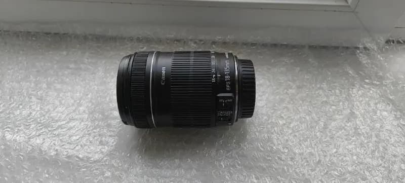 Canon zoom lens EF-S 18-135mm 1:3.5-5.6 IS — Тбилиси — 250 ₾