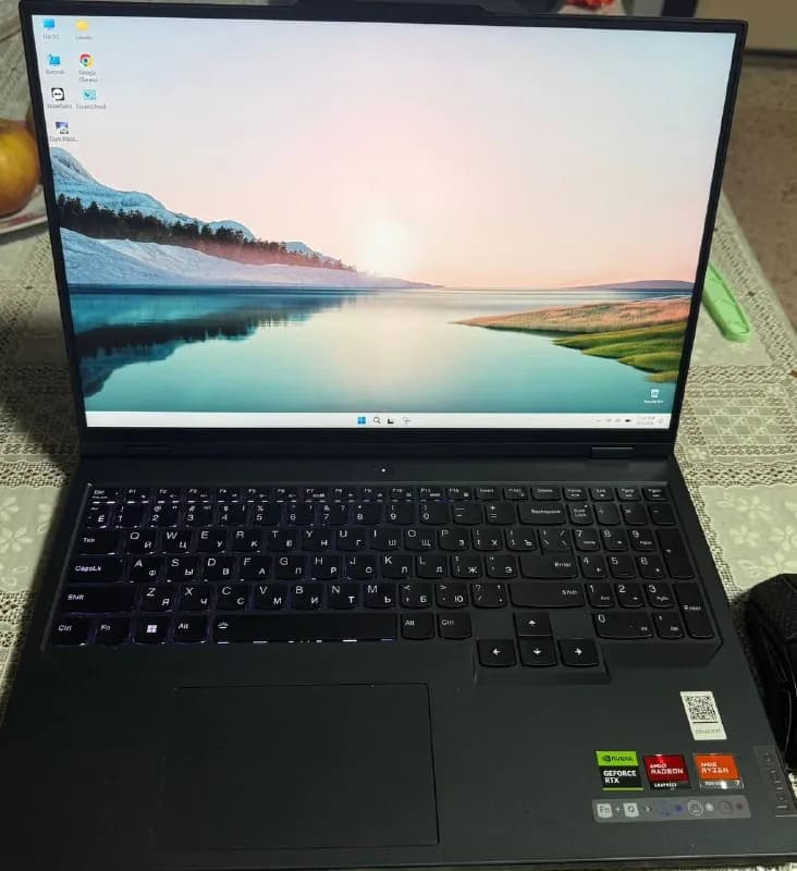 Lenovo Legion Pro 5 — мощный игровой ноутбук в состоянии практически нового — Батуми — 3 600 ₾