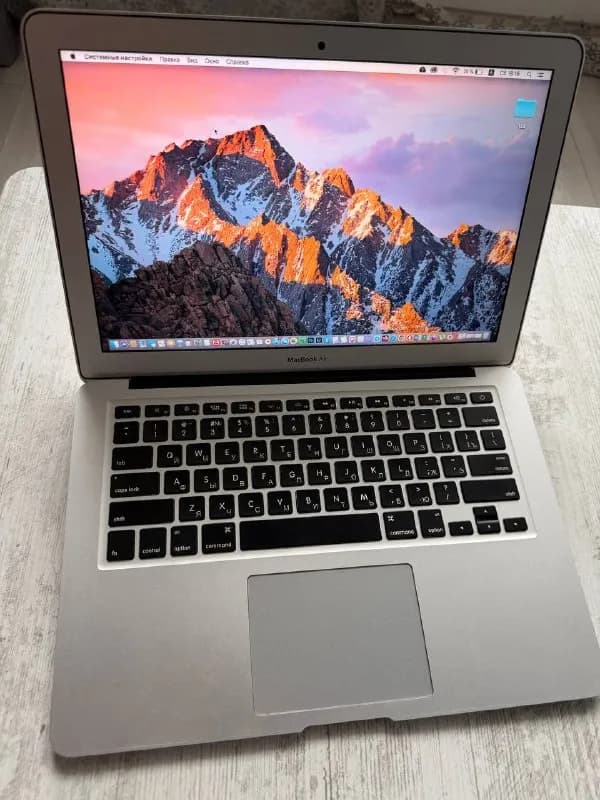 MacBook Air 13» (2017) в Отличном состоянии — Батуми — 550 ₾