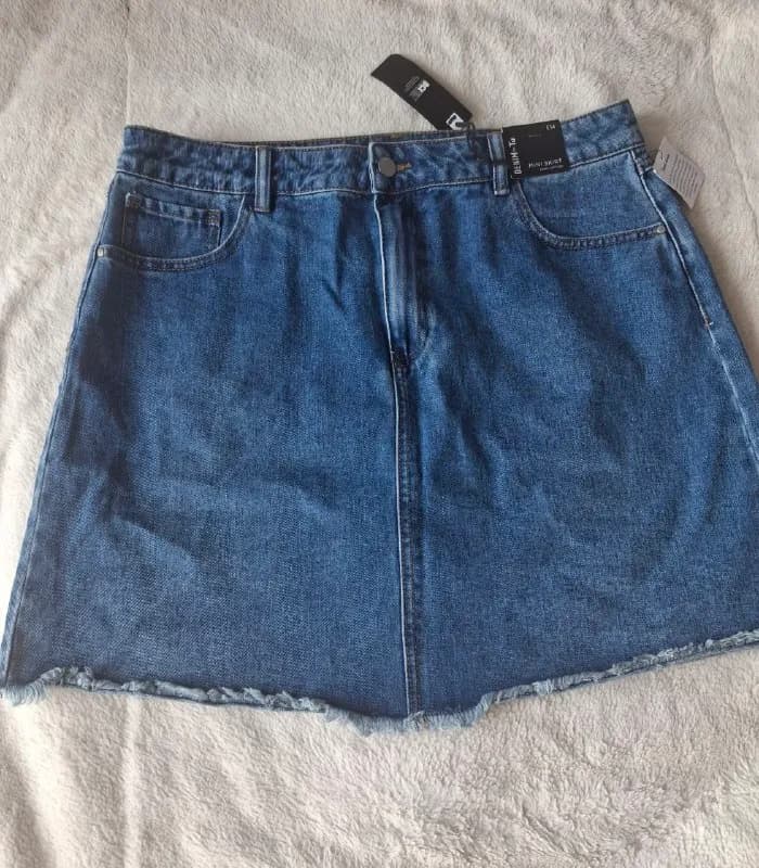 Джинсовая юбка р.16 — Тбилиси — 50 ₾