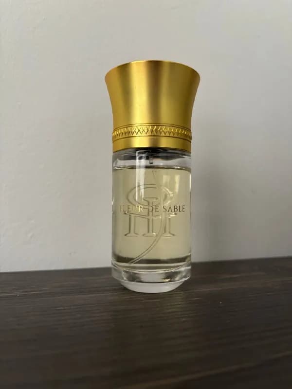 Флакон духов Fleur De Sable — Тбилиси — 200 ₾