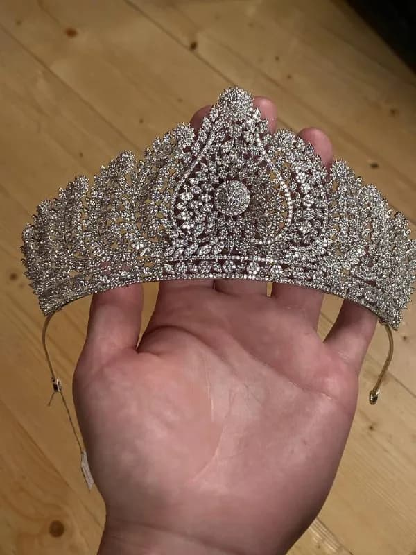 Диадема и серьги цирконий — Тбилиси — 700 ₾
