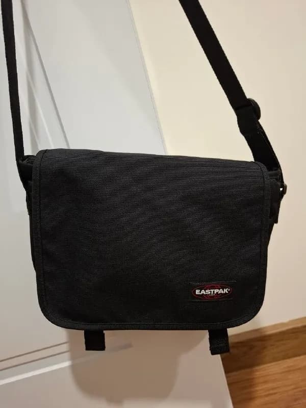 Eastpak (messenger) — Тбилиси — 39 ₾