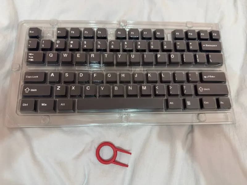 PBT Кейкапы и кейс для клавиатуры — Батуми — 10 ₾