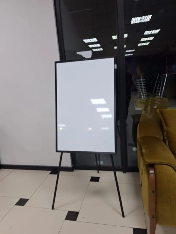 Флипчарт DELI E7885 на треноге — Батуми — 90 ₾