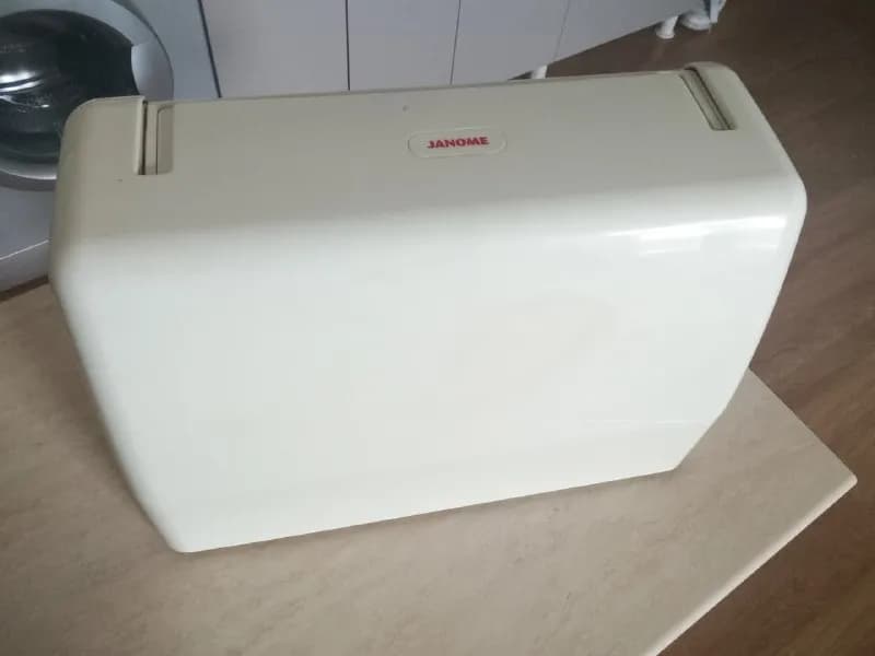 Швейная машинка Janome 7518A — Батуми — 510 ₾