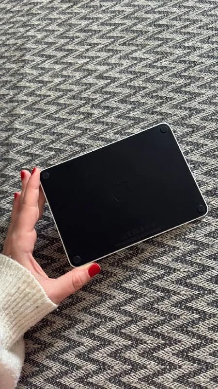 Apple Magic Trackpad последнего поколения (модель A3120) в самом стильном черном цвете (Black Multi- — Батуми — 579 ₾