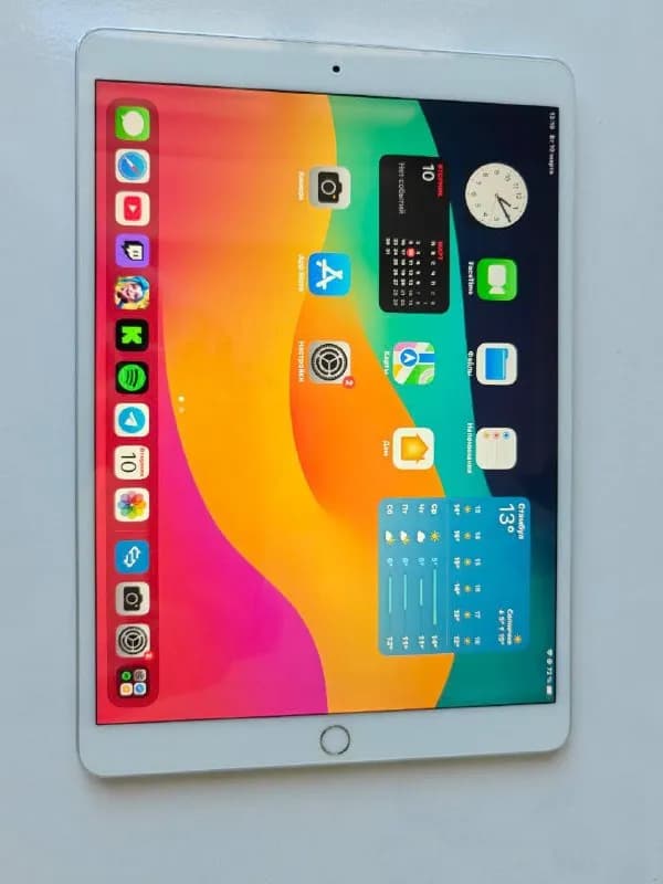 iPad Pro 10.5 64GB, батарея 79% — Батуми — 500 ₾