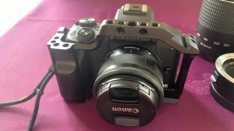 Canon EOS M50 в хорошем рабочем состоянии. — Батуми — 1 600 ₾