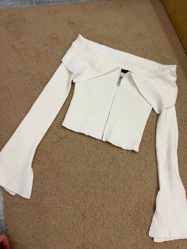 Zara Stradivarius размер S, цена 15 лари за одну вещь. 70 лари за все. — Батуми — 15 ₾