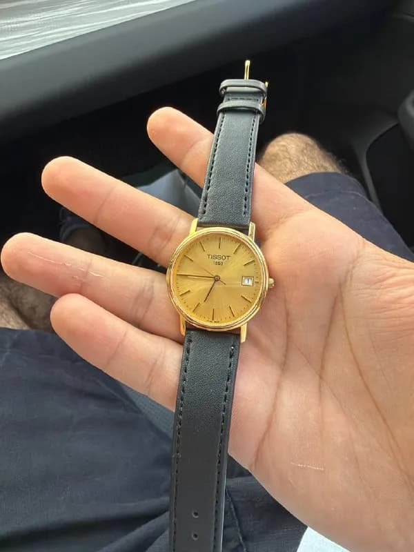 Tissot с позолоченным корпусом, в идеальном состоянии. Аналогичные часы в б/у состоянии на зарубежны — Ереван — 300 $
