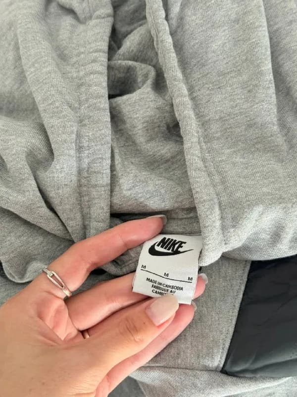 170£ — Тбилиси — 200 ₾