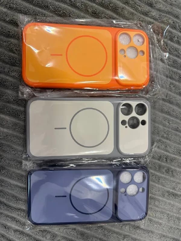 Чехлы на iPhone 16-17 — Батуми