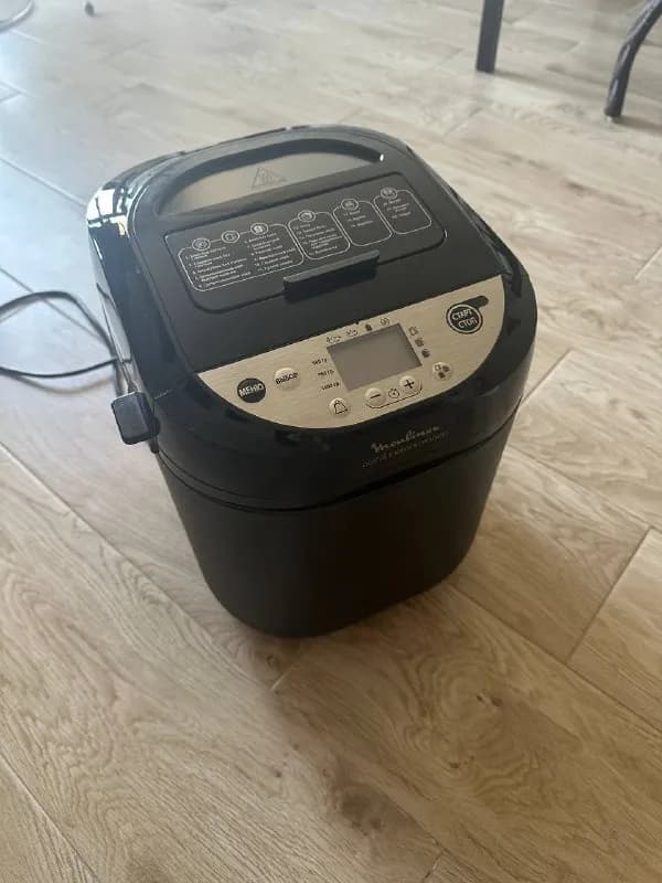 Хлебопечка Moulinex Pain&Tresors OW251E32 — Тбилиси — 450 ₾