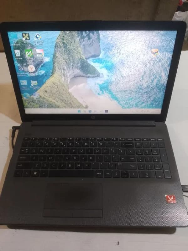 НР 255 G7 Ryzen 3 2200U 8GB SSD 256GB HDD 1TB — Батуми — 500 ₾
