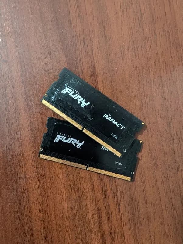2 плашки оперативной памяти kingston fury SO-DIMM DDR 5 — Тбилиси — 1 300 ₾