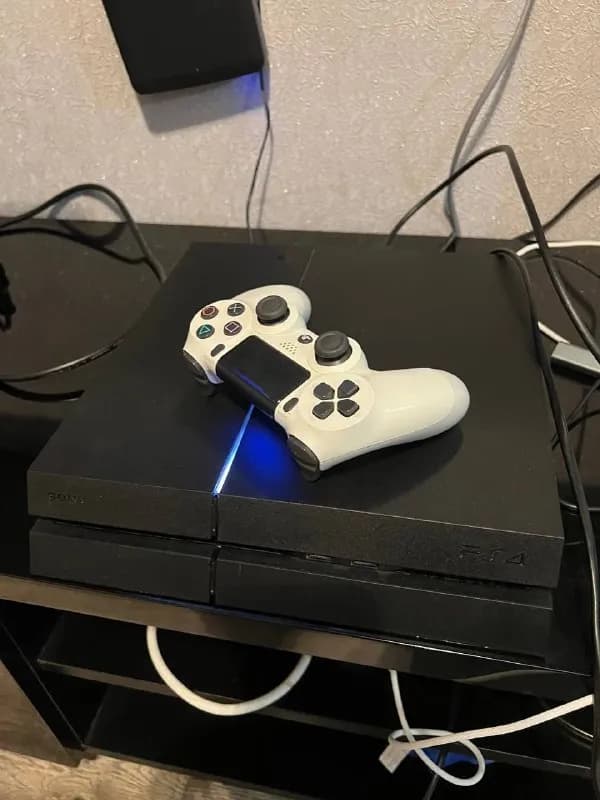 PlayStation 4 (1TB) — Батуми — 350 ₾