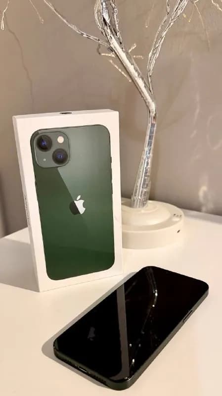 iPhone 13, 128 GB (зелёный) — Батуми — 850 750 ₾