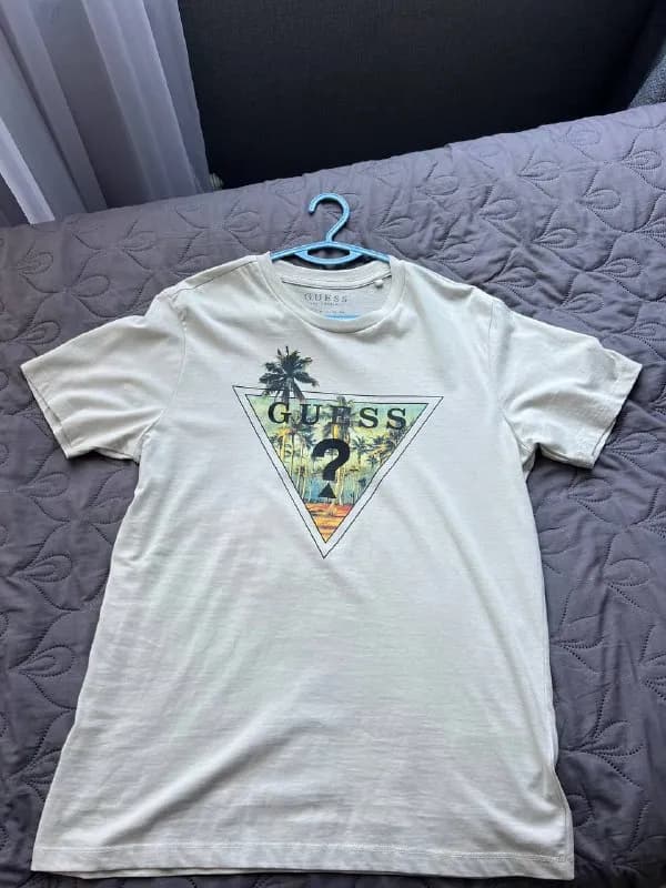 GUESS оригинал — Батуми — 40 ₾