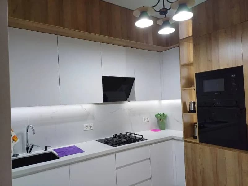 2+1 по улице Леонидзе, 5 — Батуми — 700 $