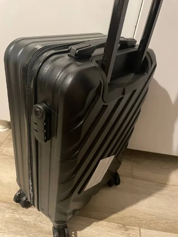 Ручная кладь новая — Батуми — 70 ₾