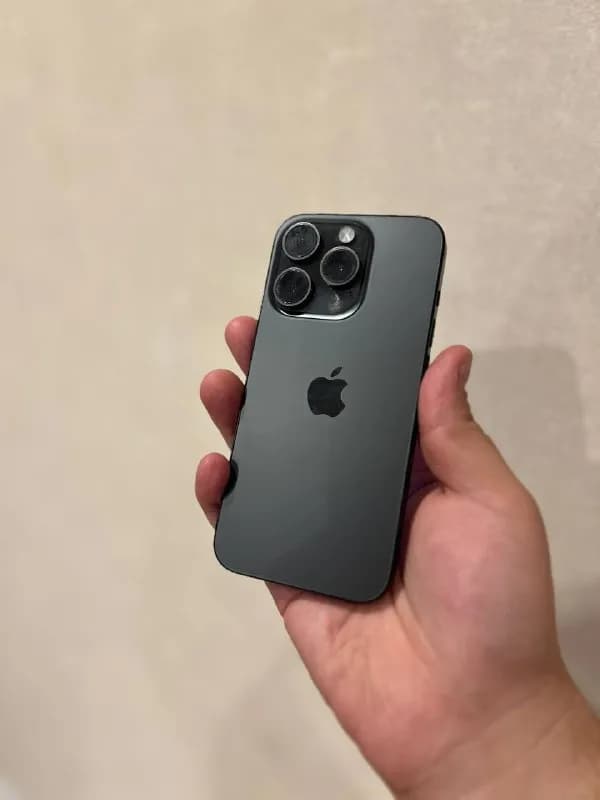 iPhone 15 Pro (128 gb) — Батуми — 1 450 ₾