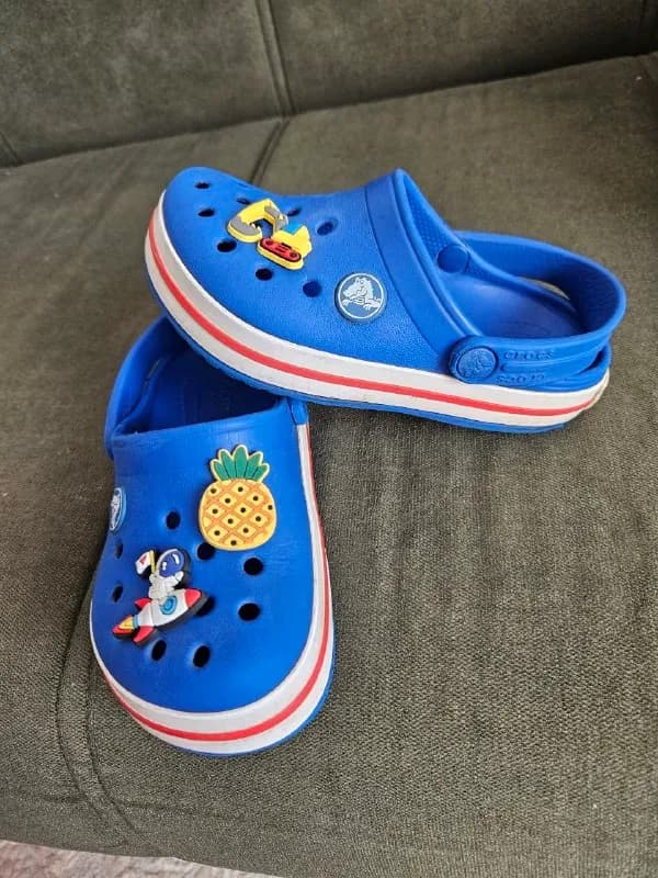 Crocs C9 (где-то 26 номер), 400 лир. — Анталия — 400 ₺