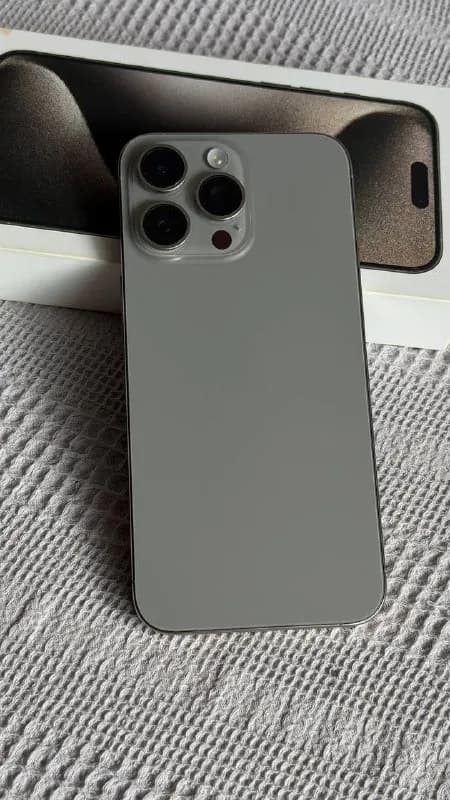 iPhone 15 pro Max 256 gb, Natural Titanium. — Батуми