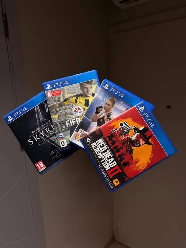 PlayStation 4 — в отличном состоянии — Батуми