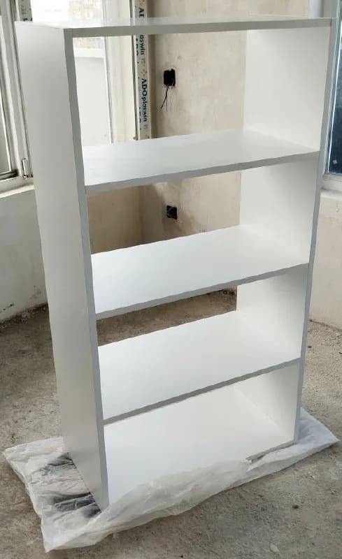 Новые стеллажи белые полуматовые — Батуми — 270 ₾