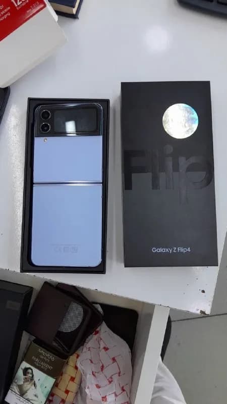 Самсунг Flip4 в идеальном состоянии с коробкой — Тбилиси — 550 ₾