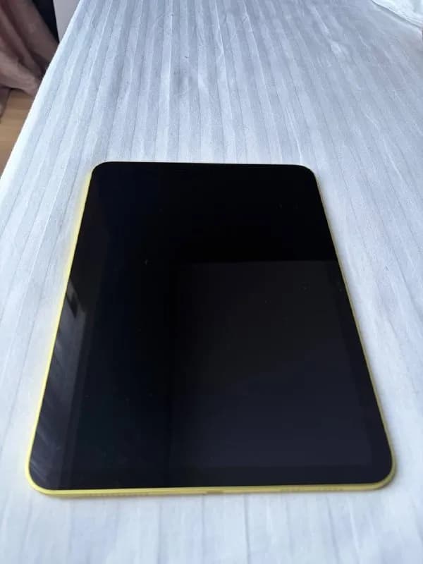 iPad 2025 A16 128GB — Батуми — 950 ₾