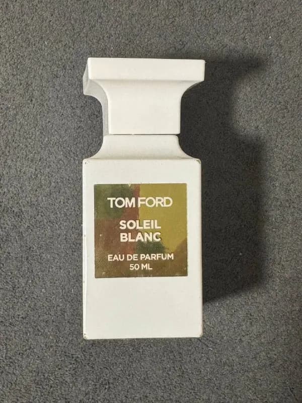 tom ford edp. остаток на фото. 150 лари. — Батуми — 150 ₾